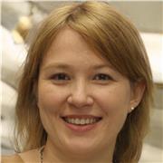 Verbessere deine Chemieleistungen mit einer Lehrerin, die sich für deinen Erfolg einsetzt. Nachhilfeunterricht für Abiturienten, die ihre Chemieprüfungen vorbereiten wollen.